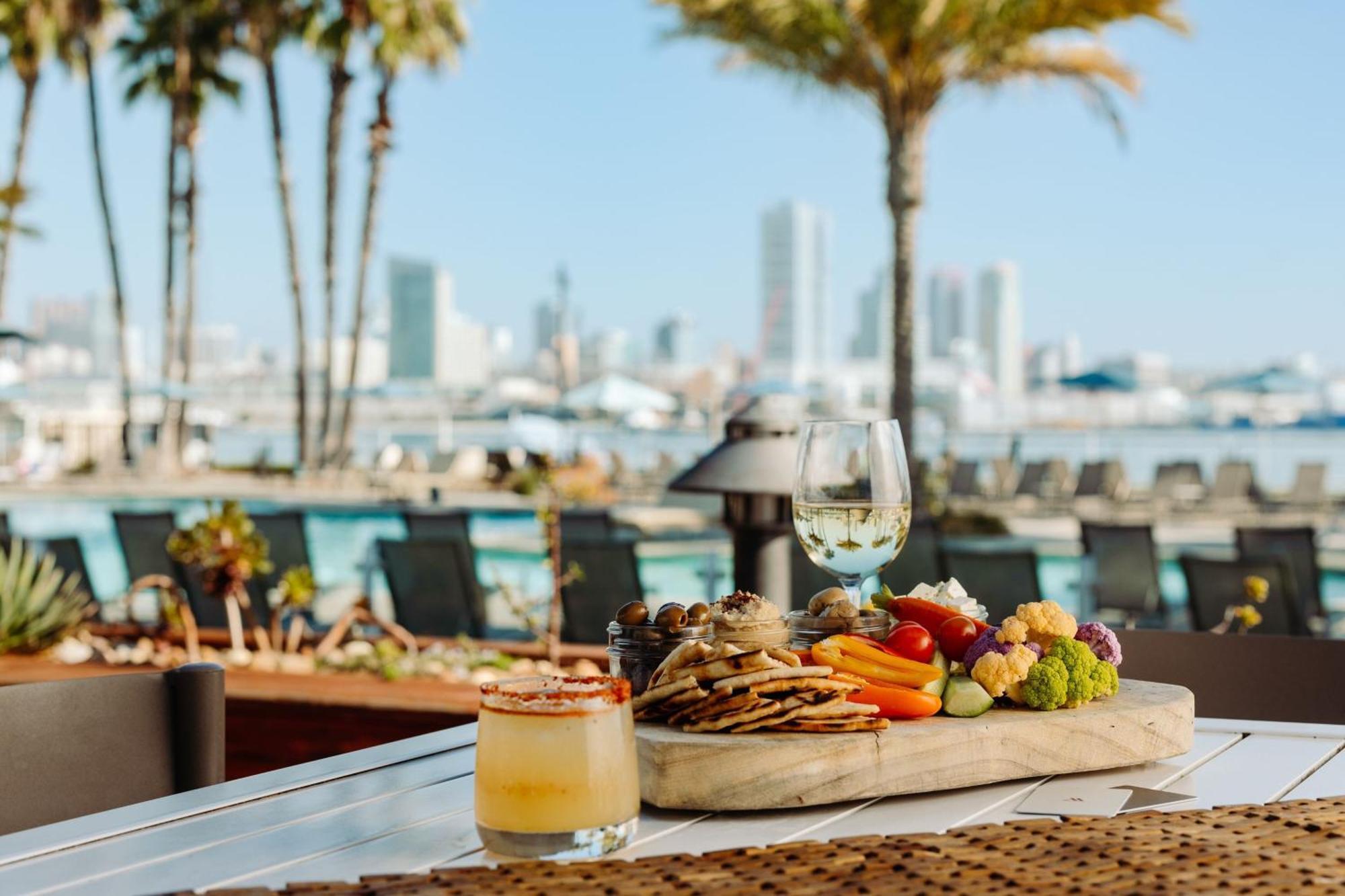 Coronado Island Marriott Resort & Spa San Diego Exterior photo